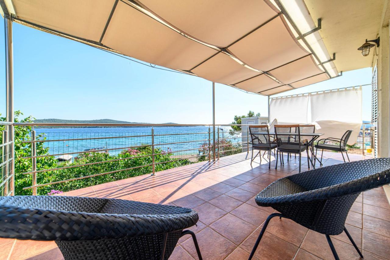 Apartment Seaside Zaboric Dış mekan fotoğraf