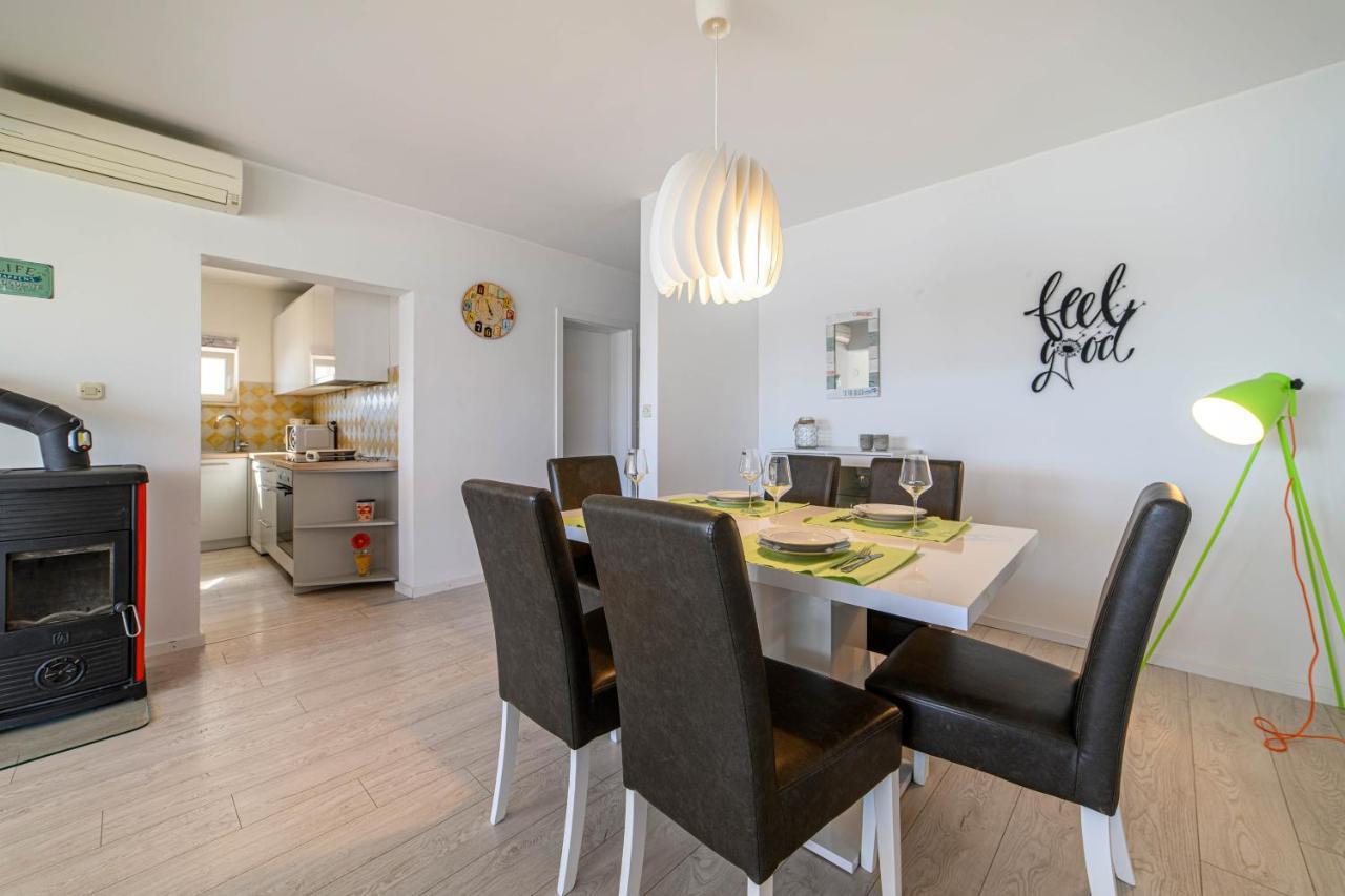 Apartment Seaside Zaboric Dış mekan fotoğraf