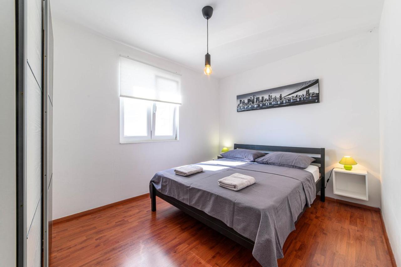 Apartment Seaside Zaboric Dış mekan fotoğraf