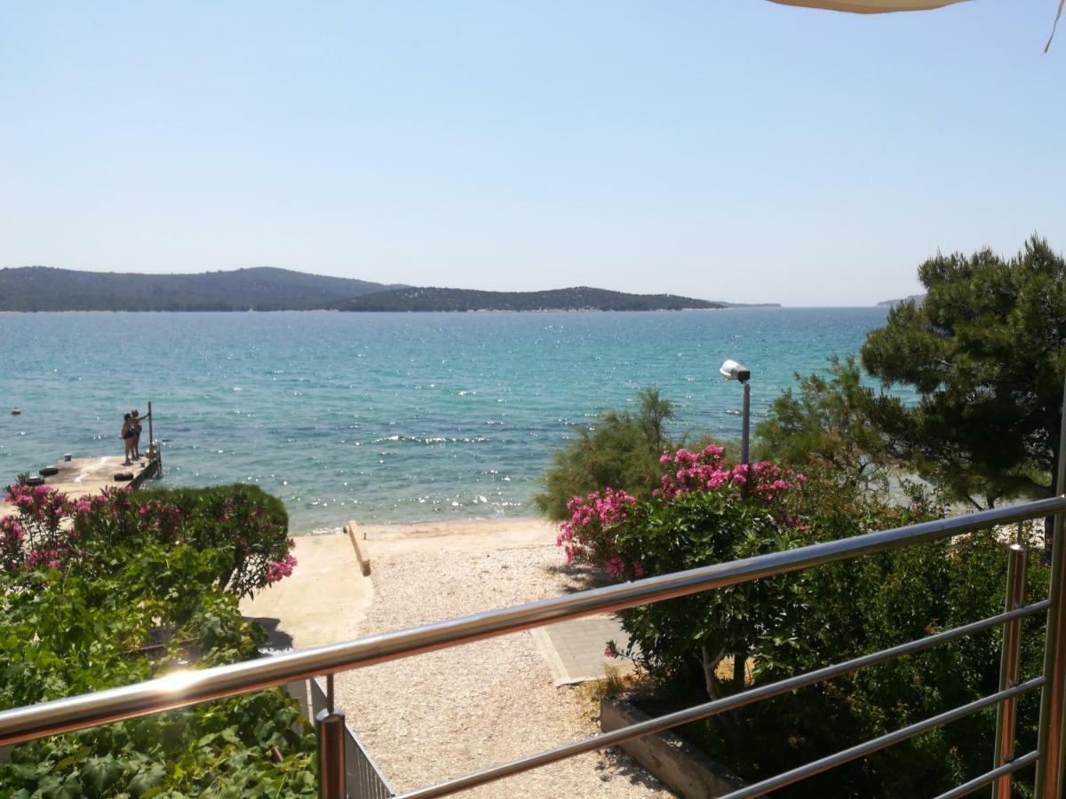 Apartment Seaside Zaboric Dış mekan fotoğraf