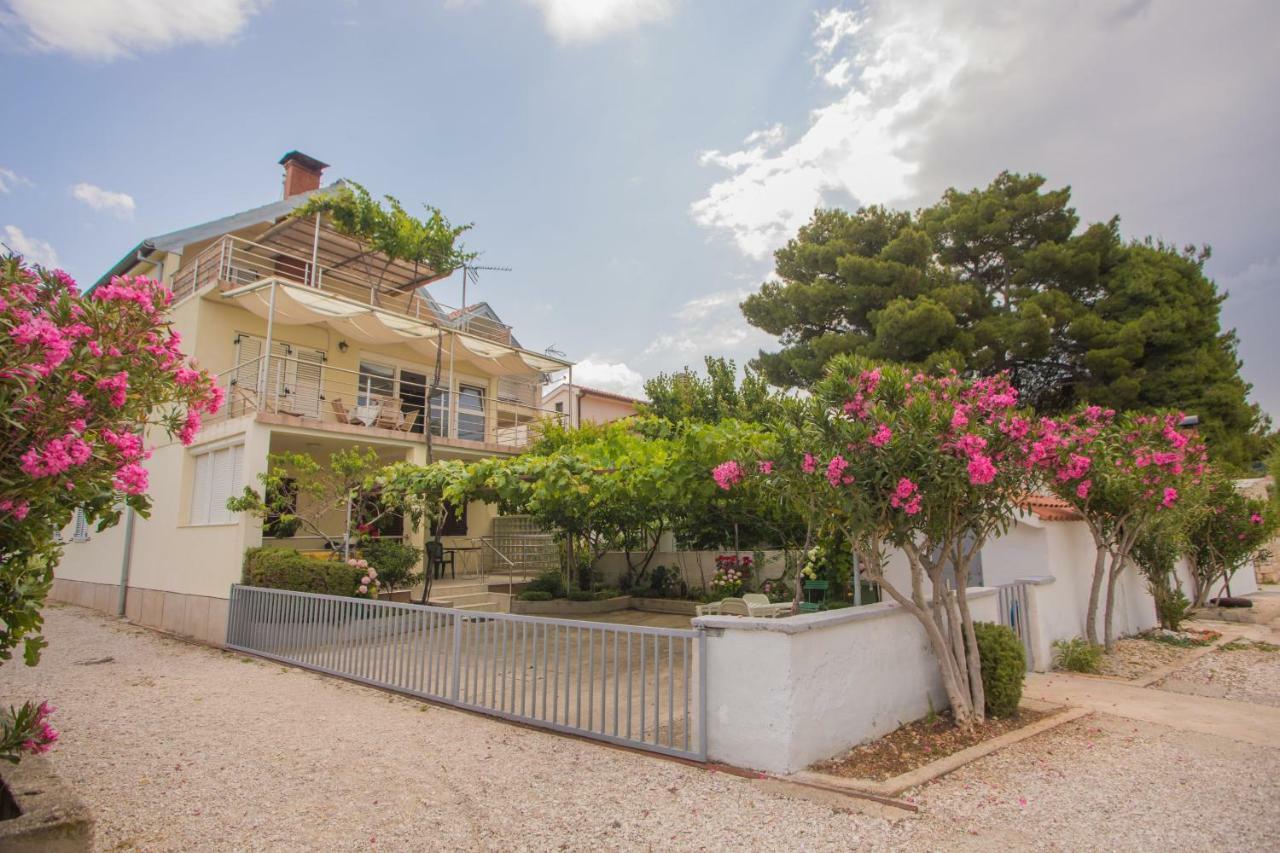 Apartment Seaside Zaboric Dış mekan fotoğraf